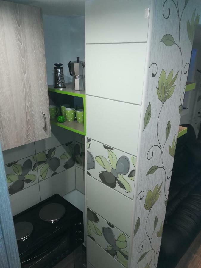 Classy And Cozy - Parking - 3 Beds - Near Center 诺威萨 外观 照片