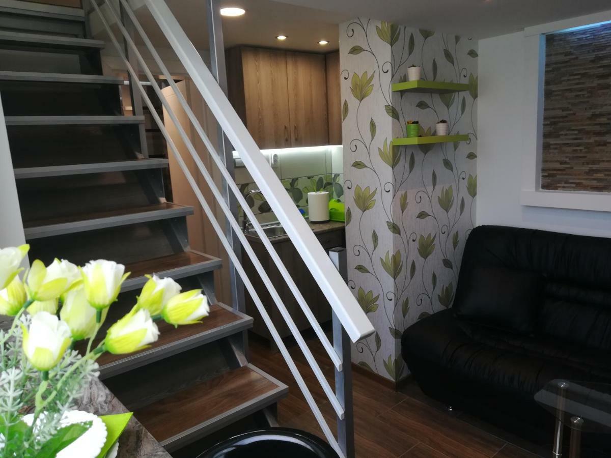 Classy And Cozy - Parking - 3 Beds - Near Center 诺威萨 外观 照片