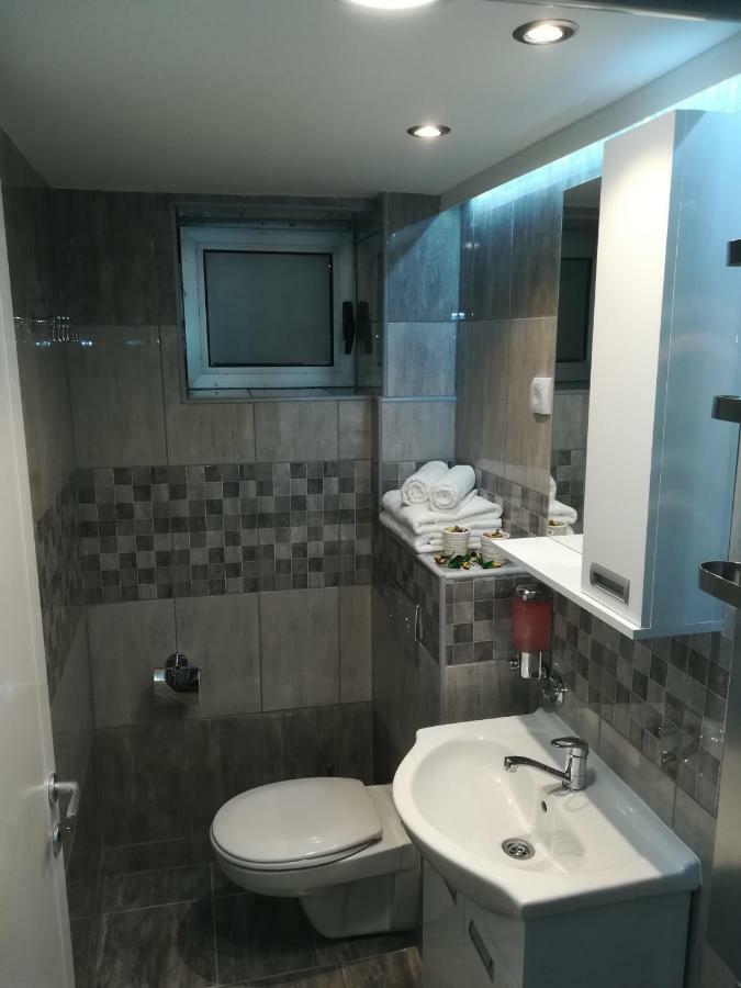 Classy And Cozy - Parking - 3 Beds - Near Center 诺威萨 外观 照片