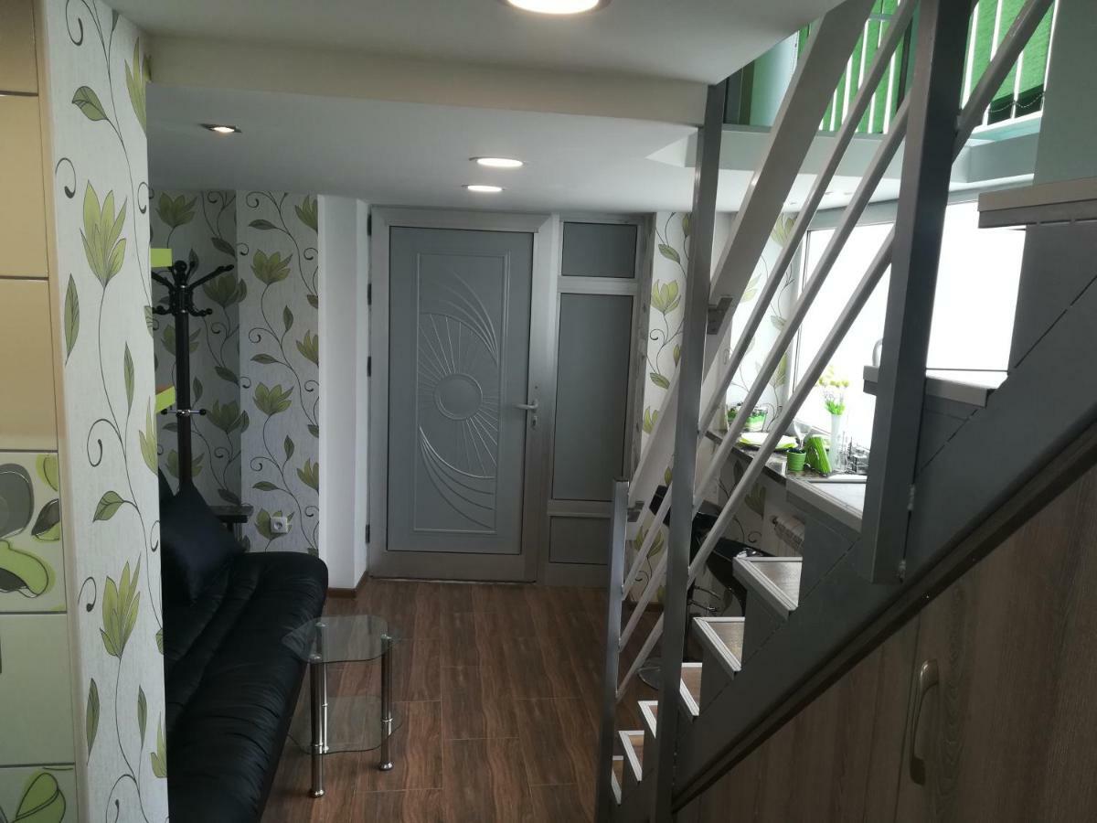Classy And Cozy - Parking - 3 Beds - Near Center 诺威萨 外观 照片